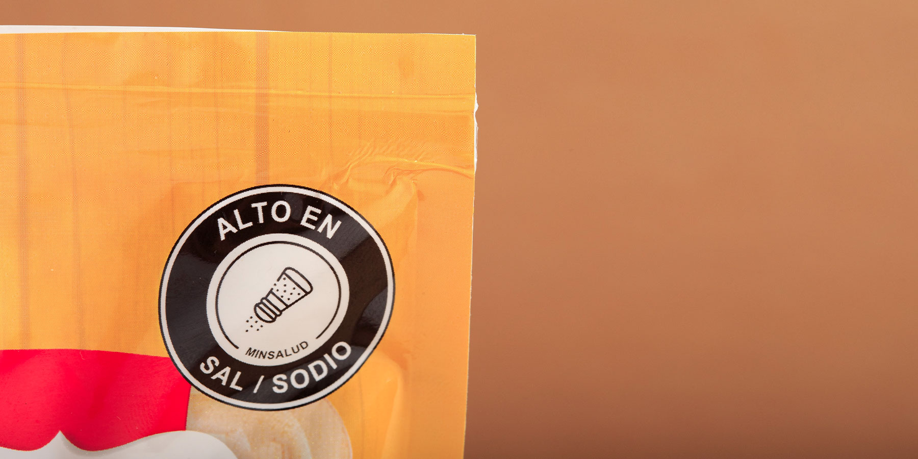 High salt content label in Colombia
