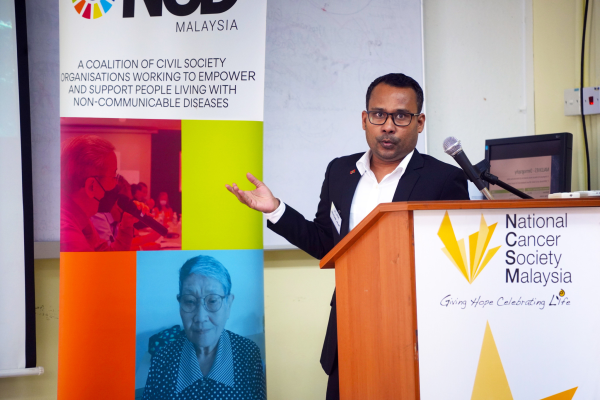 Maldives NCDA Abdul Malik at a SEAR-ASEAN-NCDA regional meeting